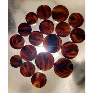 Boutons en corne de buffle véritable écologiques faits à la main pour costume, manteau, pull, blanc, noir, utilisation pour vêtements de sport, Inde - Product Image 1