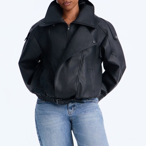 Chaqueta de Motocicleta Personalizada Impermeable para Mujer, de Cuero Genuino Negro, con Cierre Asimétrico, Cuello Plegable y Forro de Piel Sintética - Product Image 1