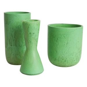 Jarrón Decorativo de Resina VERDE Hecho a Mano, Resistente al Agua, Personalizable, Centro de Mesa y Portaflores - Product Image 3