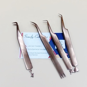 Pince à cils professionnelle en acier inoxydable à pointe lisse de 10 mm, couleur or rose plasma, motifs personnalisés sur le dessous, durable - Product Image 1