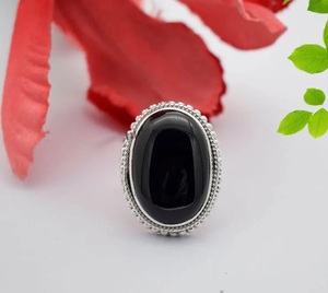Anillo de Ónix Negro Hecho a Mano, Plata de Ley 925, Joyería Clásica con Piedras Preciosas para Mujer - Product Image 3