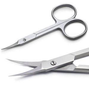 Ciseaux à cuticules incurvés en acier inoxydable avec lames tranchantes, poignée compacte en forme d'anneau pour manucure, pédicure et soins des ongles - Product Image 1