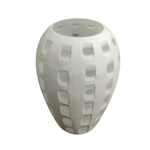 Customized Luxury <b>Unique</b> Hot-Selling White Matte Fancy High-Quality Handmade Decorative Centerpiece Flower <b>Vase</b> for Home Decor - Product Image 3