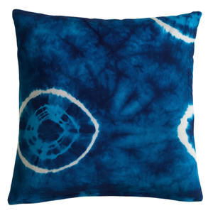 Funda de Cojín de Algodón Orgánico Hecha a Mano con Estampados Únicos para una Decoración de Sala de Estar Elegante y Sostenible - Product Image 6