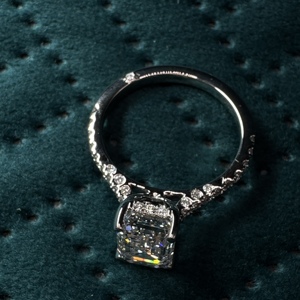 Magnifique bague en diamant émeraude cultivé en laboratoire de 3,48 carats en platine PT950 pour femmes - Product Image 4