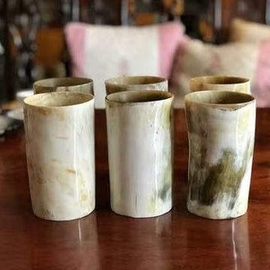 Vaso de Cuerno de Búfalo Hecho a Mano de Lujo, Vaso Natural para Beber con Acabado Premium, Artículo de Regalo para el Hogar y el Bar - Product Image 2