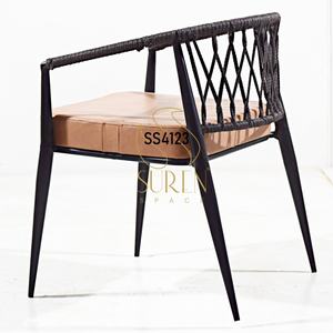 Chaise en fer massif de restaurant au design moderne et moderne du fabricant indien de chaises de luxe pour hôtels et restaurants - Product Image 2