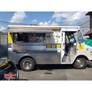 Remolque de Comida Estándar Americano para Exportación, Carro de Comida Rápida Personalizado con Placa Galvanizada para Hot Dogs y Helados - Product Image 1