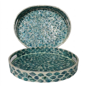 Plateau de service pliable artisanal de style bohème vintage, incrusté de nacre prestigieuse, décoratif et de rangement - Product Image 2