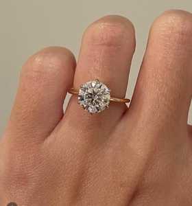 Anillo de Compromiso con Diamante Cultivado en Laboratorio de 3 Quilates, Corte Redondo, E VVS2, Oro de 14K, Certificado IGI - Product Image 2