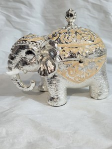 Caja Decorativa de Lujo en Forma de Elefante Plateada, Tazón de Metal Antiguo para Dulces, Joyero con Tapa y Cuchara, Regalo Premium - Product Image 6