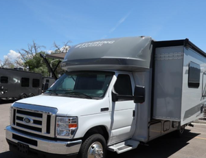 Autocaravanas de Lujo Gulf Stream RVs BT Cruiser 5245 de 2021, 2022, 2023, 2024 y 2025, Usadas para Acampar - Product Image 1