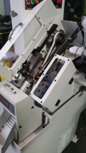 เครื่องขึ้นรูปโลหะเย็นรุ่น CH-400 ของ Changjo Engineering พร้อมกำลังการผลิต 300 ชิ้น/นาที และเครื่องทำรีเวทอุตสาหกรรม - Product Image 4