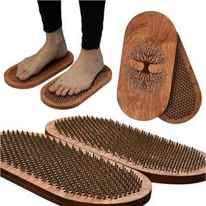 แผ่นรองนวดฝ่าเท้าสำหรับฝังเข็มและโยคะจาก B.H CRAFTS ผลิตจากไม้เนื้อแข็งแกะสลัก รูปทรงสี่เหลี่ยมผืนผ้า น้ำหนักเบา เป็นมิตรต่อสิ่งแวดล้อม เหมาะสำหรับสะสม - Product Image 1