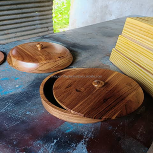 กล่องใส่ชาปาตีไม้มะม่วงทำมือ พร้อมฝาโลหะและที่คีบ |   ที่เก็บโรตีพรีเมียม |   กล่องเก็บขนมปังตกแต่ง - Product Image 2