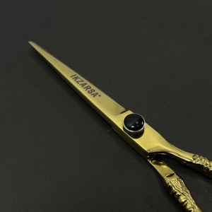 กรรไกรตัดผมมืออาชีพ 440c รุ่น Dragon พรีเมียม ออกแบบตามหลักสรีรศาสตร์ คุณภาพสูง ผลิตจากเหล็กกล้าไร้สนิมญี่ปุ่น คมกริบ - Product Image 5