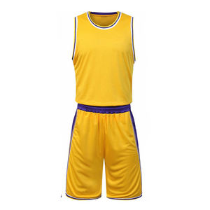 Tenue de sport personnalisée OEM à sublimation, séchage rapide, évacuation de l'humidité, respirante, grande taille, ensemble uniforme de basketball avec impression graphique personnalisée - Product Image 5