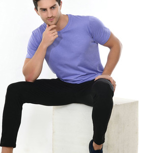 Camiseta de Algodón Lisa Lavanda Personalizada al por Mayor para Hombre, Cuello Redondo, Manga Corta, Casual, Básica, OEM, ODM, Marca Privada, a Granel - Product Image 4