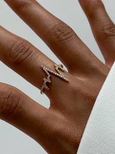 แหวนเพชรเลี้ยงในห้องปฏิบัติการทรงกลม ดีไซน์รูปหัวใจ วงแหวนลายเส้นชีพจรทองคำแท้ 14k สำหรับผู้หญิง ของขวัญสุดหรูสำหรับคนรัก - Product Image 2