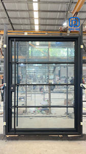 Porte pivotante moderne en fer noir avec panneaux en verre, porte d'entrée de villa de luxe, taille personnalisée, fabriquée au Vietnam - Product Image 2