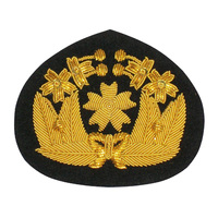 Insignias Textiles Bordadas a Medida - Bordado a Mano Duradero y Elegante de Primera Calidad con Colores Dorado y Rojo en Material de Lona