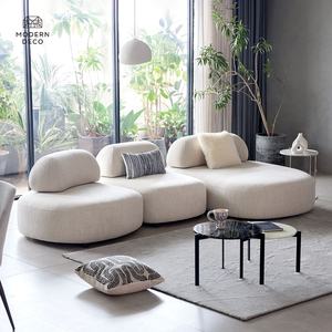 Nouveau canapé modulaire confortable de qualité supérieure, en forme de galet, en tissu durable, beige, incurvé, pour salon, villa - Product Image 1