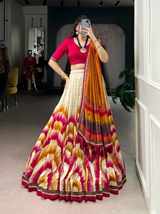 Lehenga Choli en soie Tussar traditionnel indien, conçu par des artisans, avec imprimé Tie Dye, pour tenue de mariage pour femmes, longueur au sol. - Product Image 4