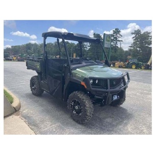 Robustos vehículos John Deere XUV 835M y XUV 845M Gator con 11 pulgadas de distancia al suelo y suspensión independiente en las cuatro ruedas - Product Image 4