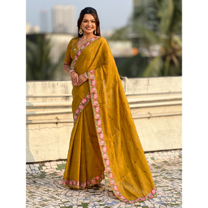 Sari en mousseline de soie brodée Pure Crush, couleur moutarde, avec motifs floraux multicolores et bordure ajourée pour les mariages - Product Image 5