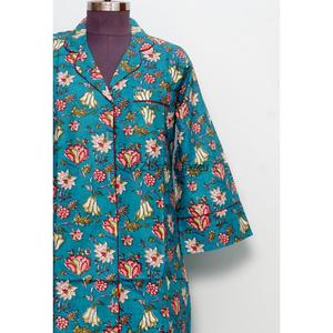 เสื้อเชิ้ตยาวสไตล์กิโมโนสำหรับผู้หญิง ผ้าฝ้ายแท้ 100% ลายดอกไม้ คอวี แขนสามส่วน ทรงเข้ารูป ติดกระดุมด้านหน้า - Product Image 2