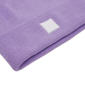 Gorros de punto acrílicos lisos al por mayor OEM 100% acrílico, gorros de jacquard personalizados para mantener el calor, gorros de invierno para hombres y mujeres - Product Image 4