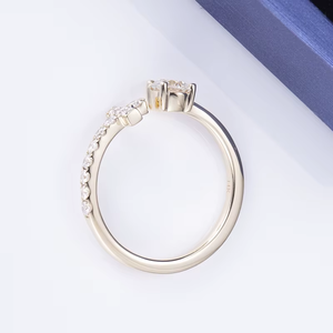 Anillo de Compromiso de Oro de 18K con Diamantes para Mujer, Corte Brillante Redondo, Engaste de Garras, Banda con Pavé, Diseño Cruzado, Estilo Clásico - Product Image 2