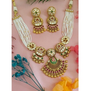 Juego de Collar y Aretes de Alta Calidad con Perlas de Moissanita y Piedras Chapadas en Oro para Mujer, Joyería de Diseño para Bodas - Product Image 1