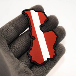 Parches de Goma de PVC Suave Personalizados OEM con Logotipo en Relieve 3D |   Parches Termoadhesivos de Lona de Alta Calidad para Ropa - Product Image 4