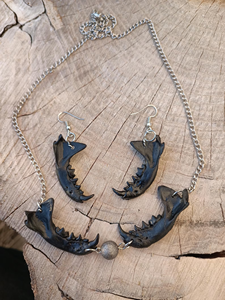 Pendientes Góticos de Hueso, Ecológicos, Pulidos, Artesanía Natural - Product Image 6