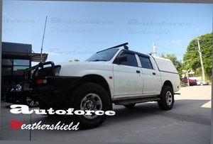 Deflectores de Viento HIC, Visera para Lluvia, Visera de Ventilación, Material PMMA, Cinta de 3m para Mitsubishi Triton/Hunter/L200/Strada Doble Cabina 96-05 - Product Image 6