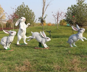 Pop Nghệ Thuật Điêu Khắc Phim Hoạt Hình Thỏ Nhựa <span class=keywords><strong>Bunny</strong></span> Động Vật Bức Tượng Hiện Đại Thiết Kế Sang Trọng Thời Tiết Kháng Vườn Trang Trí Cho Hàng Thủ Công - Product Image 3