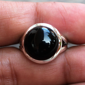Bague ronde en onyx noir naturel, argent sterling 925, bijoux durables pour les occasions spéciales - Product Image 3