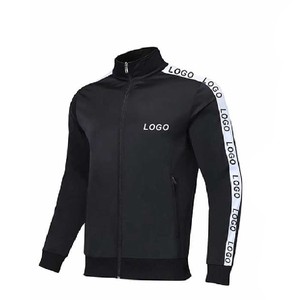 Ensemble de survêtement sportif pour homme, noir, à capuche, éco-responsable, streetwear, uni, avec cordon de serrage, poches latérales, respirant, en polyester - Product Image 4
