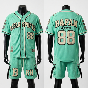 ชุดเสื้อเบสบอลและกางเกงขาสั้นผ้าโพลีเอสเตอร์ตาข่าย ระบายอากาศได้ดี สีเทาลายทาง  แบบยูนิฟอร์ม  ออกแบบลายสกรีนโลโก้ตามสั่ง สำหรับผู้ชาย - Product Image 6