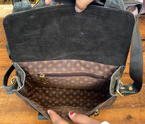 Sac à bandoulière en cuir pleine fleur personnalisé en usine de haute qualité en gros sac à bandoulière vintage classique à la mode sac de messager unisexe - Product Image 6