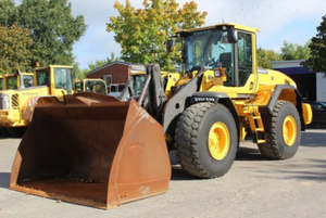 รถตักล้อยาง Volvo L110G คุณภาพดีที่สุด พร้อมส่วนประกอบ HYDAC ระบบควบคุม PLC ประสิทธิภาพสูง - Product Image 3