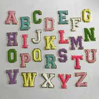 Patch brodé personnalisé en feutre non tissé rose avec lettres de l'alphabet, thermocollant ou à coudre, pour vêtements, chapeaux, sacs, vestes, sacs à dos