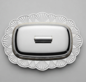 Beurrier classique en acier inoxydable avec couvercle rabattable, vaisselle de cuisine en métal poli pour la conservation de la fraîcheur - Product Image 3