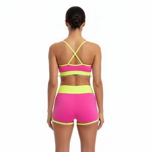 ชุดโยคะสีพื้นแบบพลัสไซส์สำหรับแบรนด์ส่วนตัว ชุดออกกำลังกาย เสื้อชั้นในกีฬา กางเกงขาสั้น สำหรับผู้หญิง ออกกำลังกาย ฟิตเนส แอคทีฟแวร์ รับผลิตแบบ OEM - Product Image 5