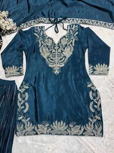 Elegante Traje Sharara Étnico con Mangas Largas, Bordado y Dupatta con Borde de Encaje - Product Image 5