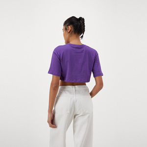 ผู้ผลิตเสื้อยืดกีฬาระบายอากาศแบบ OEM รับผลิตเสื้อยืดคอกลมสีม่วงแขนสั้นสีพื้นแบบถักทรงครอปท็อป - Product Image 2