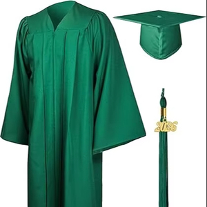 Conjunto de toga, birrete y borla mate para graduación 2026 para escuelas secundarias y licenciaturas. Instrucciones de cuidado: Lavado a máquina, solo limpieza en seco. - Product Image 1