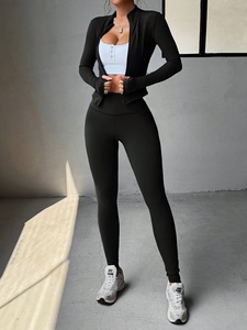 Ensemble de sport trois pièces sans couture Atlaset pour femme : Leggings taille haute, soutien-gorge de sport et veste – Conception personnalisée OEM/ODM, vente en gros - Product Image 4