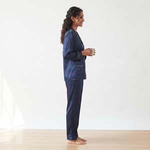 Ensemble de pyjama ample et surdimensionné en satin de soie modal 100 % doux de haute qualité pour femme, idéal pour l'hiver, style streetwear personnalisé - Product Image 3